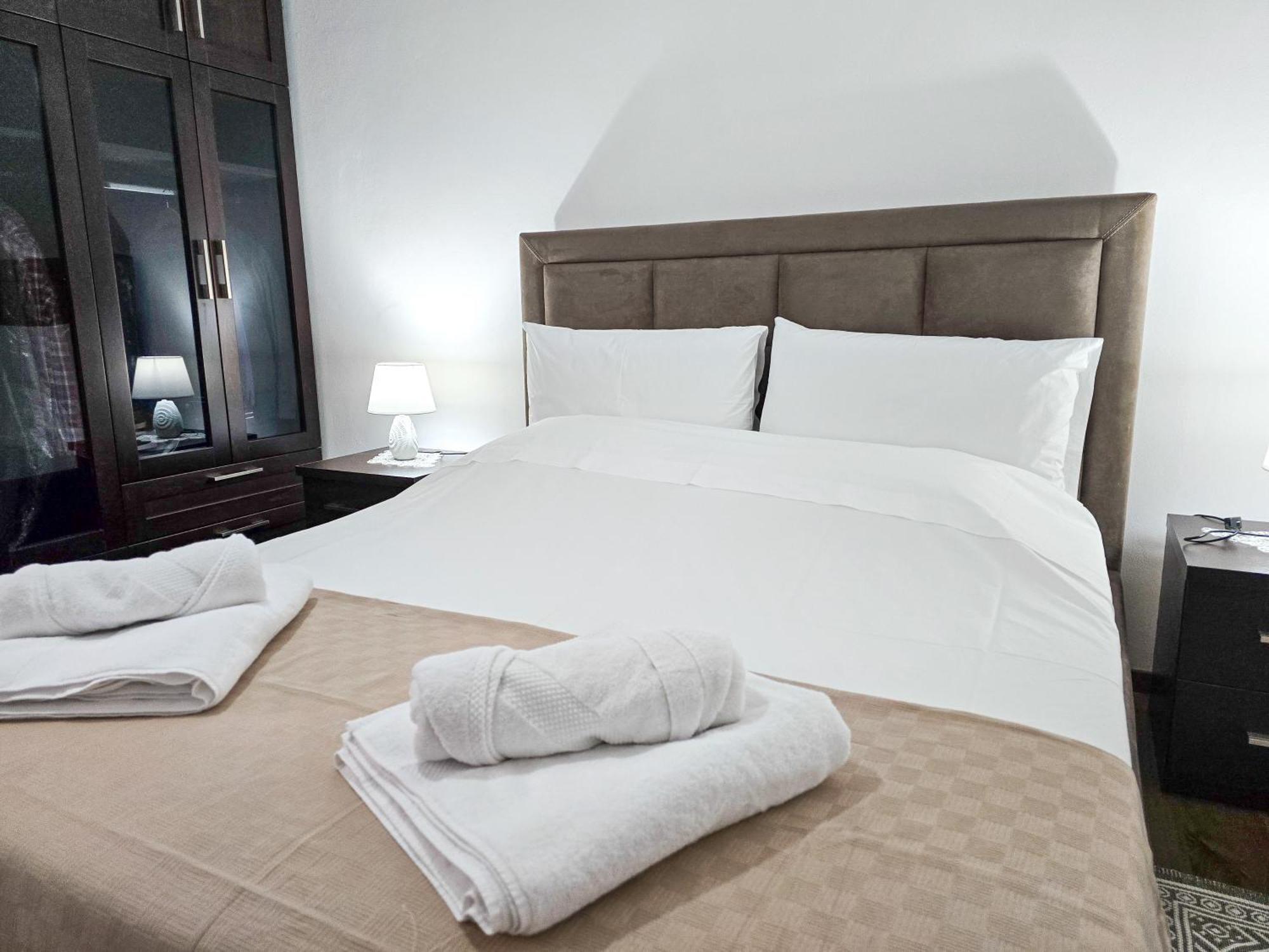 Lake Park 2Br Apartment Tiran Dış mekan fotoğraf