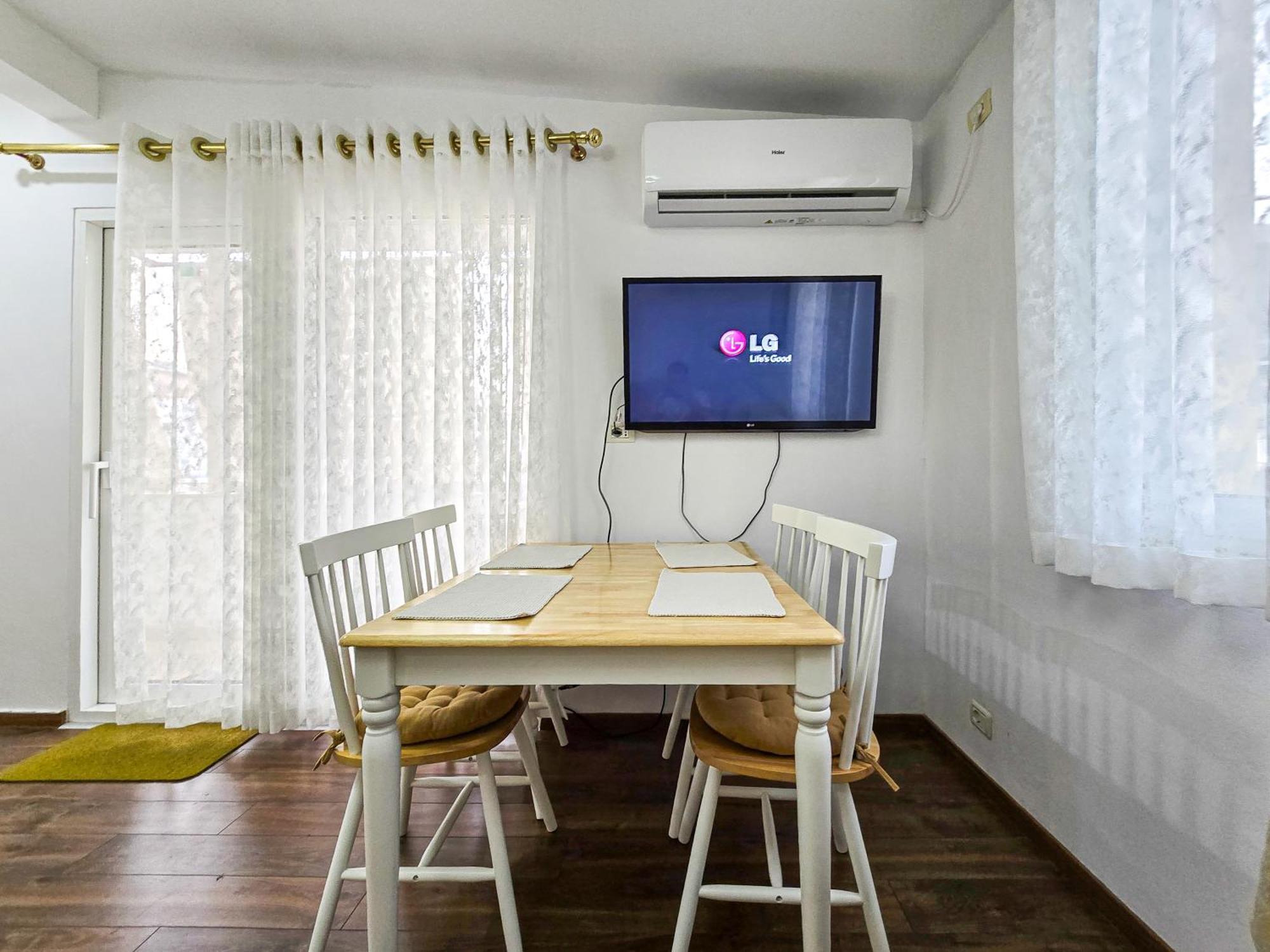 Lake Park 2Br Apartment Tiran Dış mekan fotoğraf